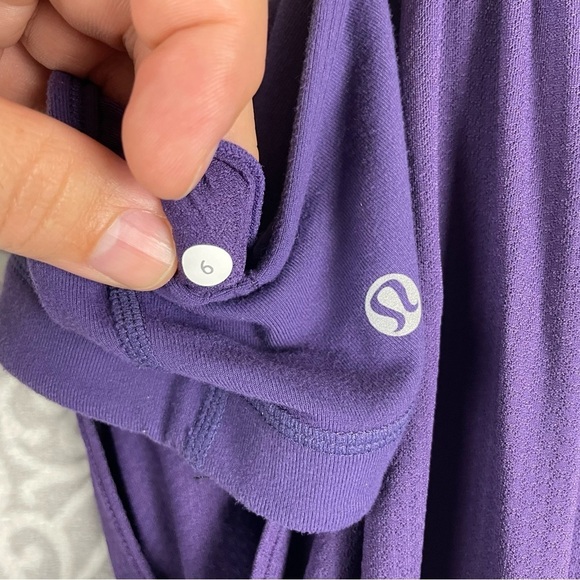 lululemon no limits tank lightweight built in bra purple baggy women's sz 8 - Picture 7 of 7